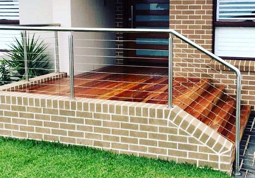 Spotted Gum front entrance deck in Little Bay