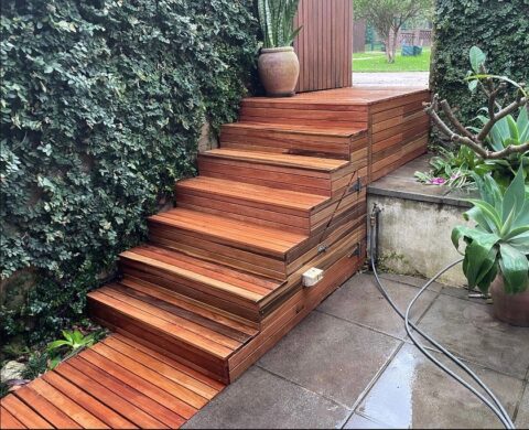 Spotted Gum steps and side passage decking