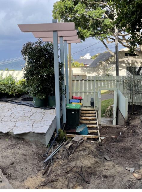 Bin bay with pergola, Bronte deck — The Decksmith