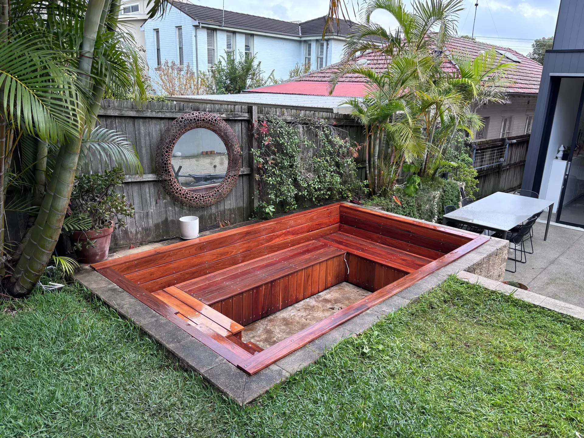 Completed sunken lounge with firepit