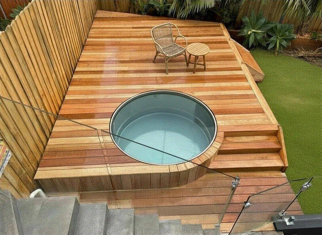 Blackbutt plunge-pool deck — The Decksmith